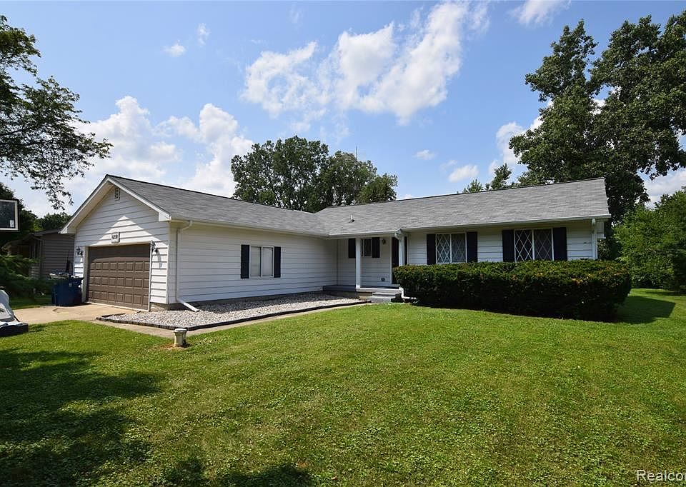 1st image of 6250 King Arthur Dr