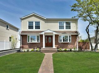 2377 Post St, East Meadow, NY 11554