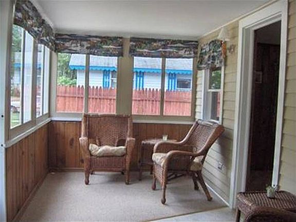 Enclosed porch