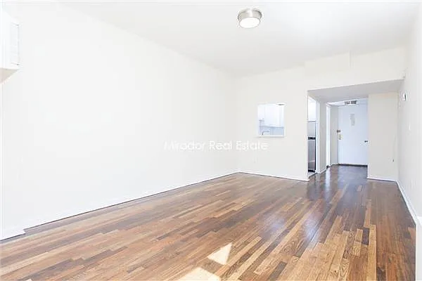 Rented by Mirador Real Estate | media 26