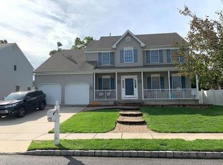 3 Stockton Ln, Egg Harbor Township, NJ 08234