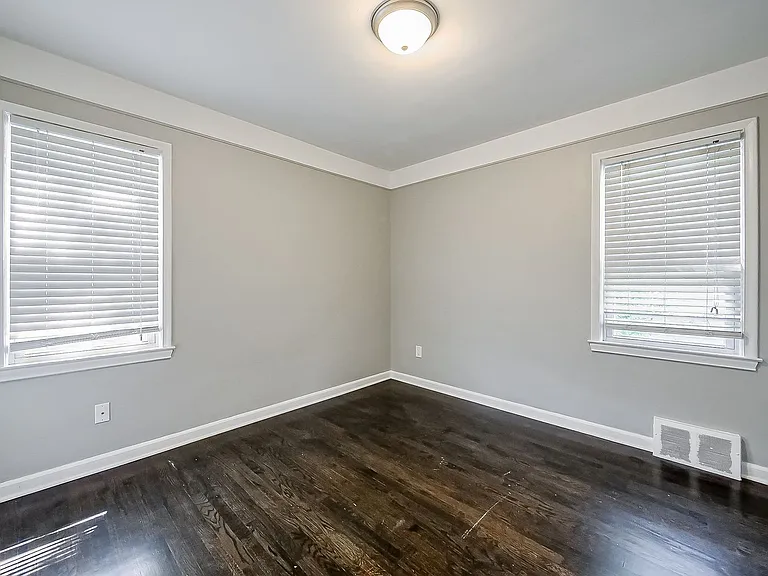 113 S Minerva Ave — Photo 20