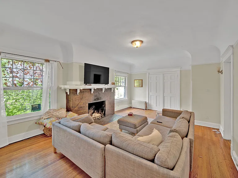 826 Hamlin St — Photo 31