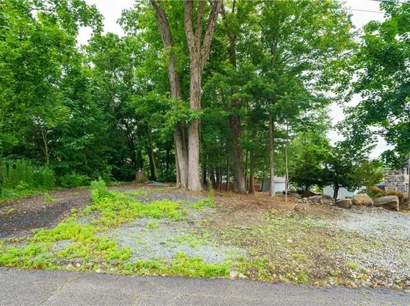 0 Forest Hill Dr, Johnston, RI 02919