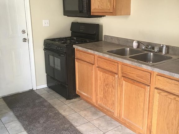 4th image of 1609 Maine Ave