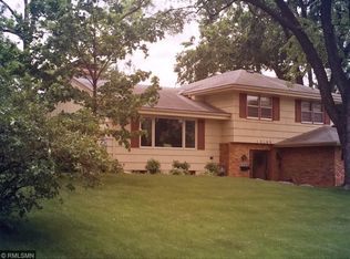 12109 Joanne Ln, Minnetonka, MN 55343