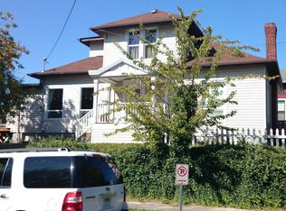 3245 34th Ave S, Seattle, WA 98144