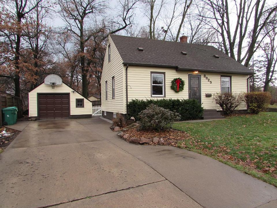 1st image of 3925 52nd Ave N