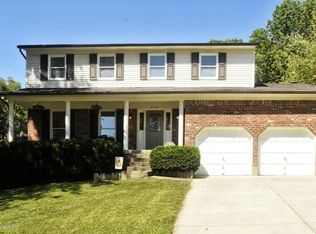 2718 Summerfield Dr, Louisville, KY 40220