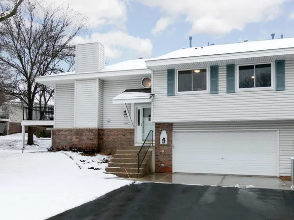 631 Evergreen Dr, Burnsville, MN 55337