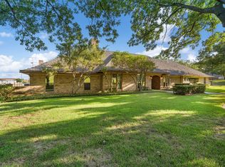 8920 Martin Dr, Fort Worth, TX 76182