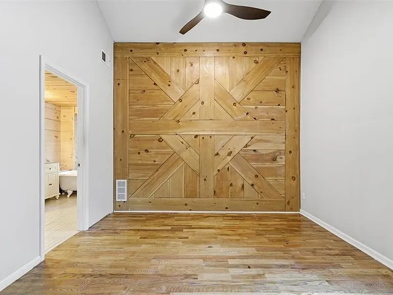 9485 Martin Rd — Photo 18