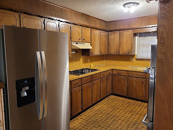 Kitchen, Ref avail $1000
