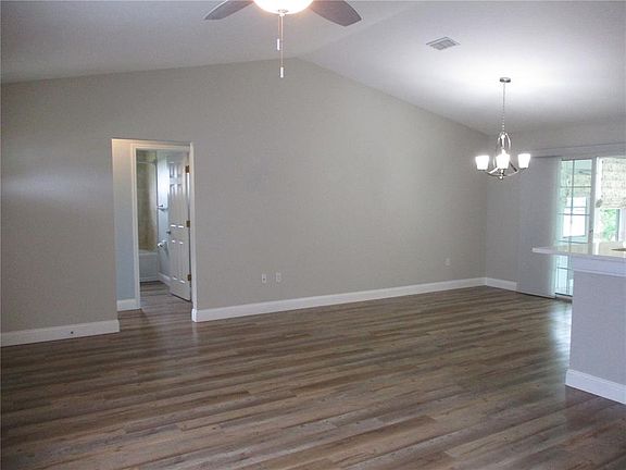 5th image of 11565 SW 138th Pl