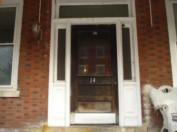 14 E Market St APT 10, Marietta, PA 17547