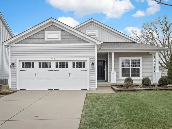 532 Country Landing Dr, Lake Saint Louis, MO 63367