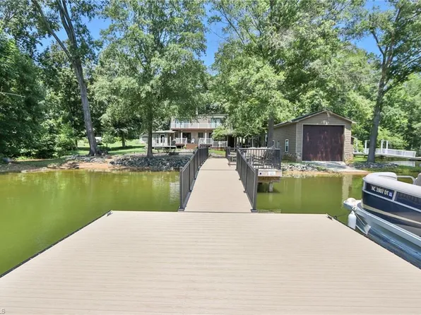 1186 Riverwood Dr, Lexington, NC 27292