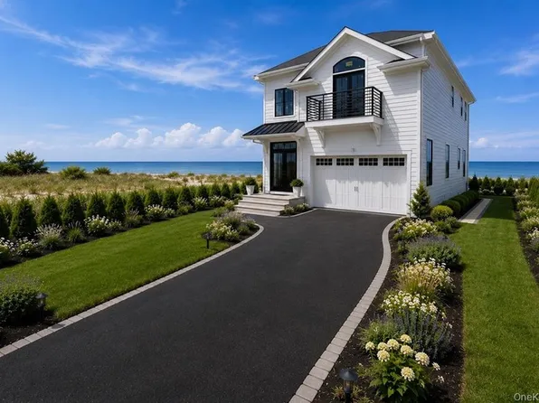 33 Bayville Ave, Bayville, NY 11709