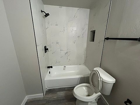 4th image of 10026 Caton Pl