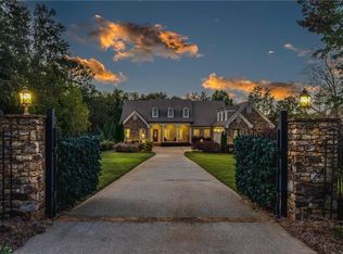 3363 Childers Rd NE, Roswell, GA 30075