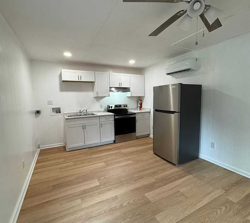 1st image of 133 Briarwood Apartment
