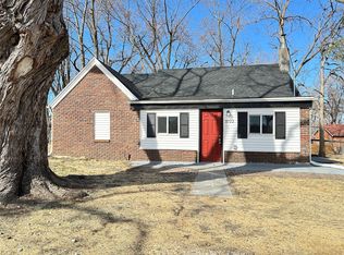 3722 E 39th Ct, Des Moines, IA 50317