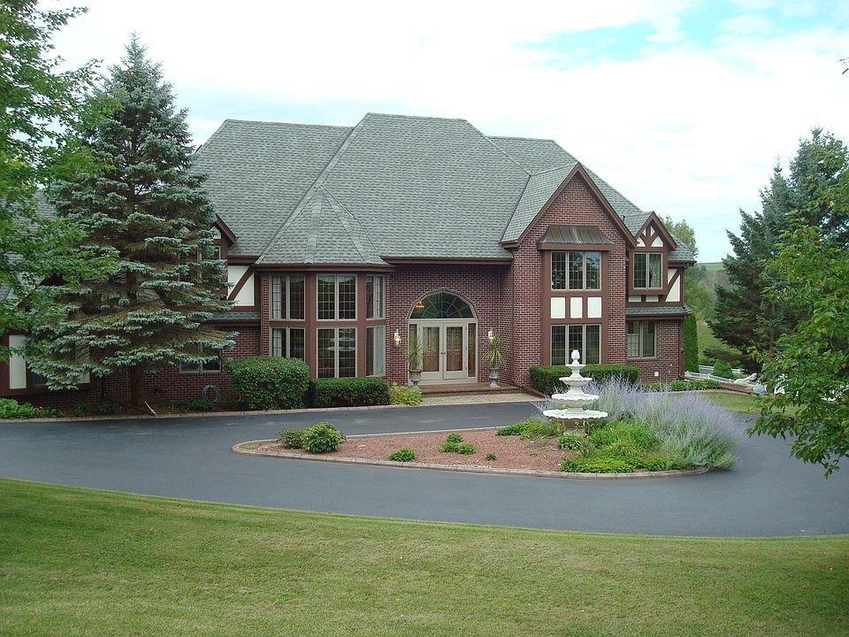 2nd image of 6913 Alpine Dr