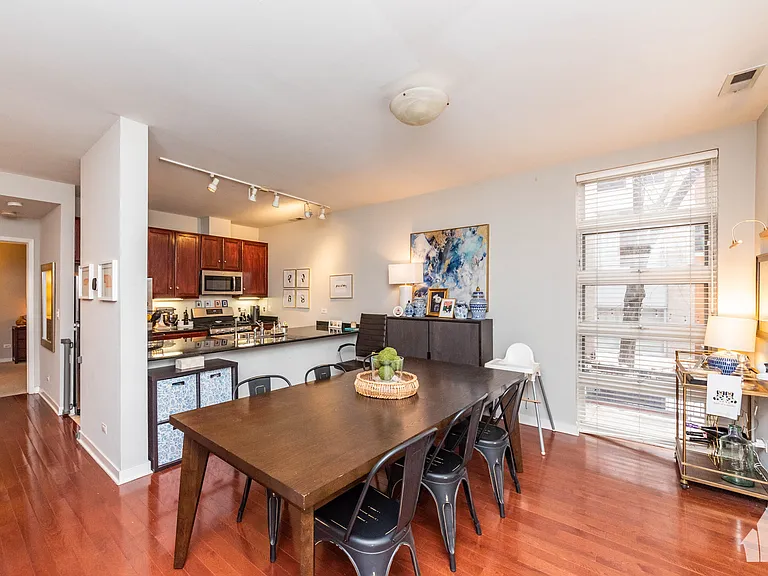 23 N Racine Ave #406 — Photo 8