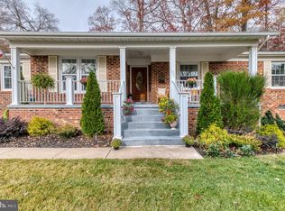 18498 Running Pine Ct, Triangle, VA 22172