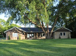 2645 W 4th St, Waterloo, IA 50701