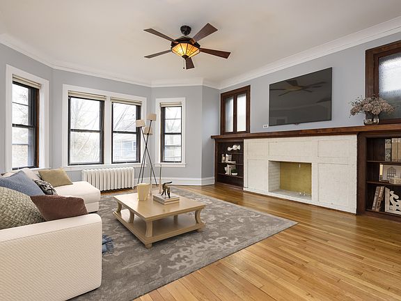 3rd image of 1310 W Waveland Ave #2