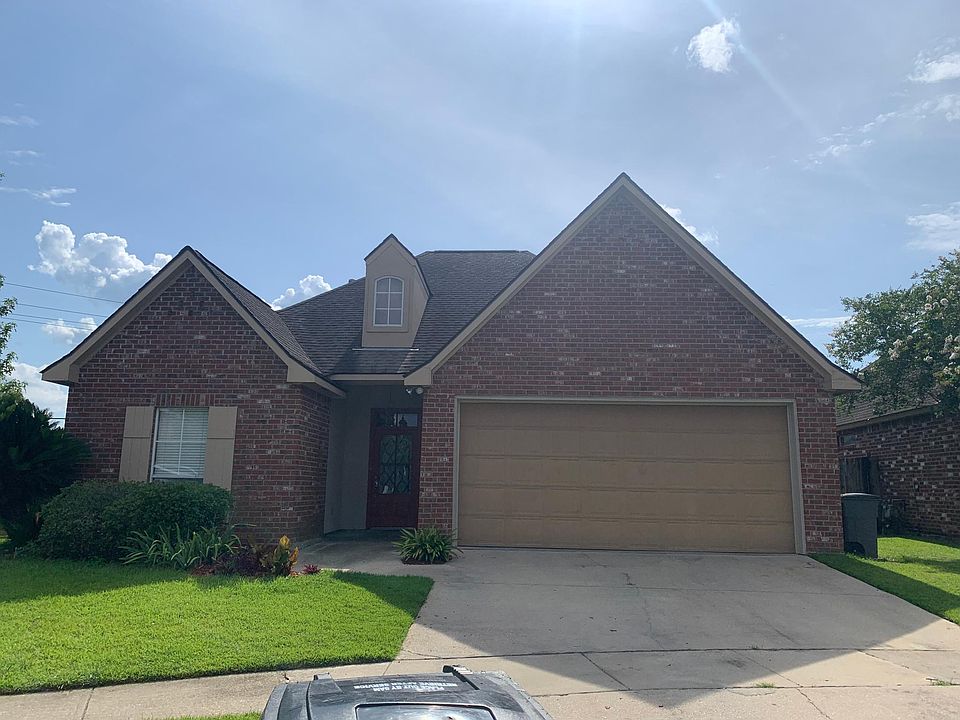 Exterior of the front of the home