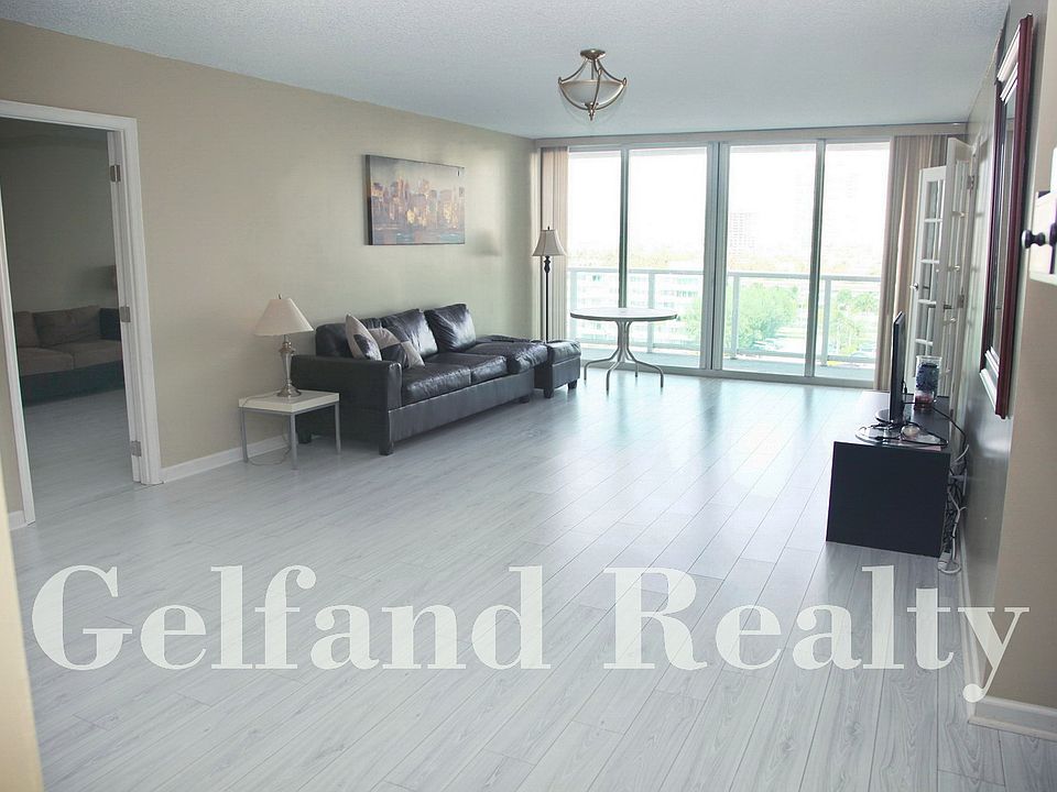 1st image of 100 Bayview Dr #8-310