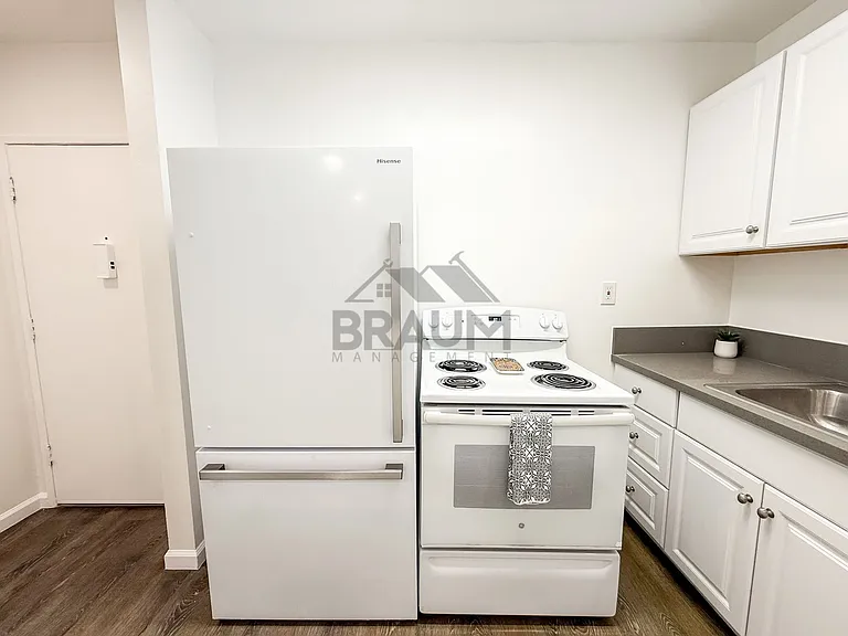 5611 FULCHER PROPERTY, LLC — Photo 5