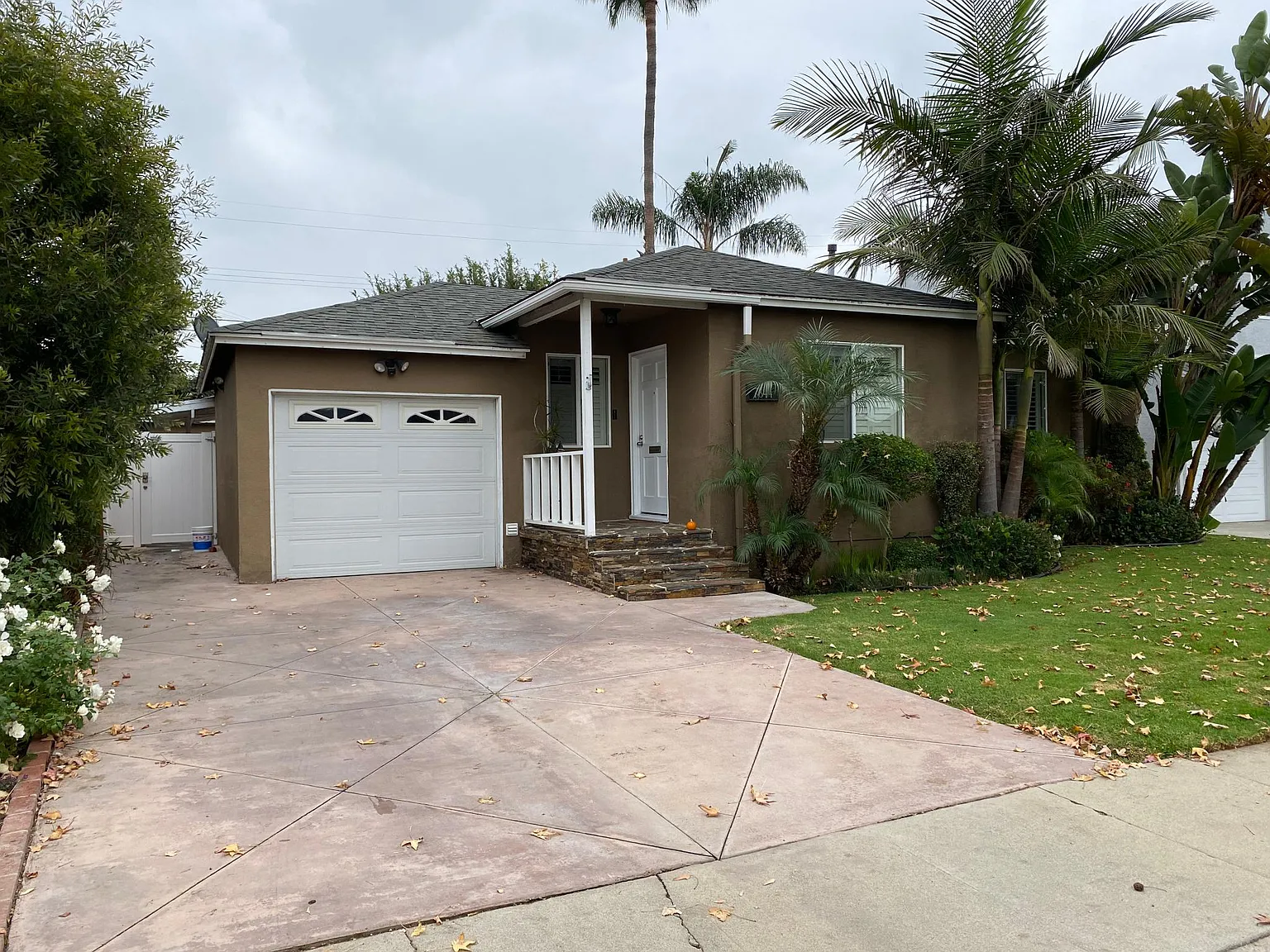 7844 Toland Ave — Photo 3