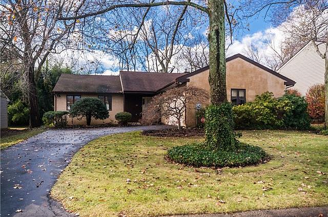 3 BR, 2 BA ranch w/ contemporary layout & features