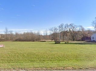 10451 N Holly Rd, Holly, MI 48442