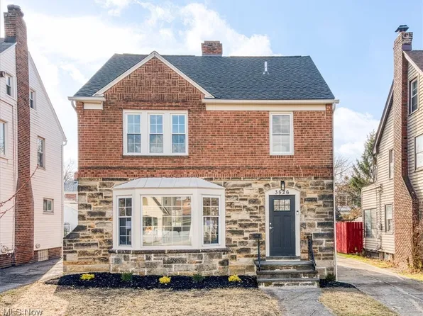 3526 Raymont Blvd, University Heights, OH 44118
