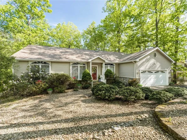 46 Marwood Dr, Palmyra, VA 22963