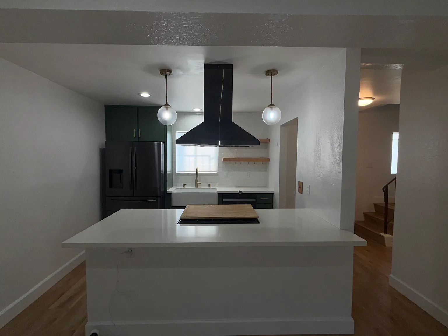 2 bed, 2.5 bath, 1123 sqft, $3,200 — Photo 3