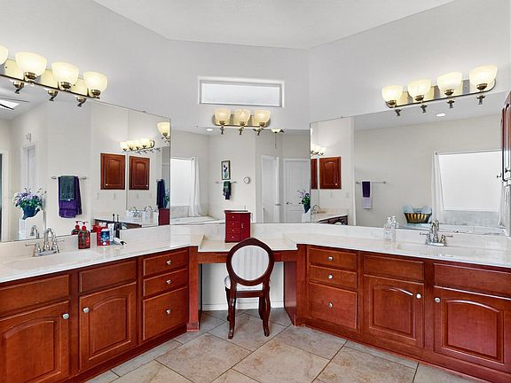 2nd image of 4013 Huron Dr NE