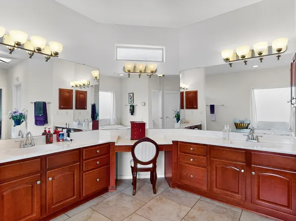 4013 Huron Dr NE, Rio Rancho, NM 87144