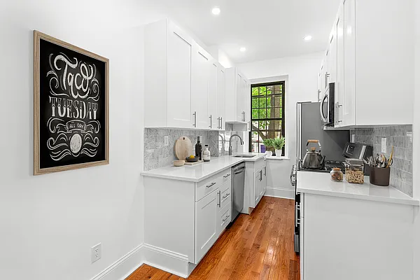 Sold by Compass | media 4