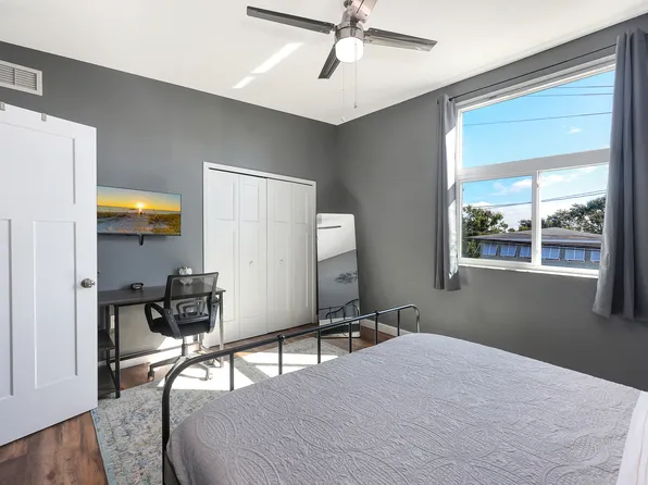 1009 N East Ave #1009, Sarasota, FL 34237