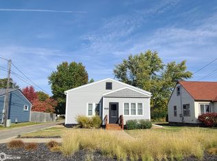 1009 9th Ave E, Oskaloosa, IA 52577