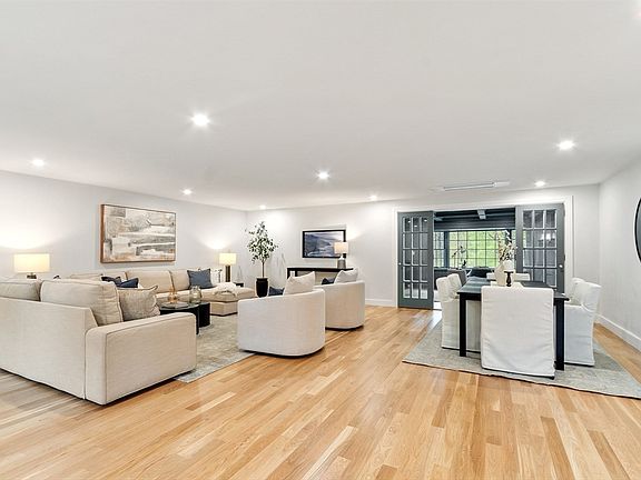 4th image of 127 Lee Dr