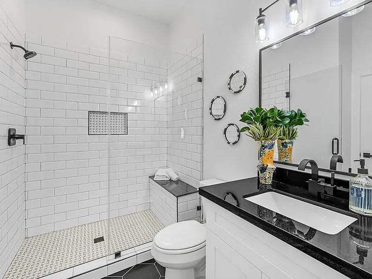 1st Floor Bathroom