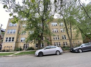 3249 W Cullom Ave #1, Chicago, IL 60618