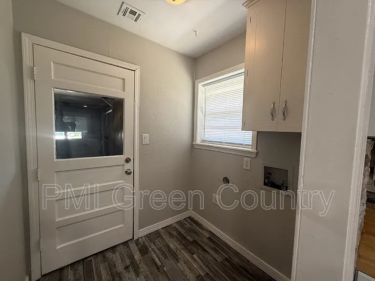 3425 S 114th East Ave — Photo 7