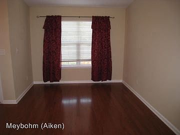 2nd image of 1321 Watsonia Dr